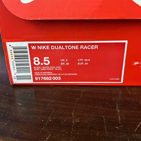Nike Dualtone Racer (Black & White) - Picture 3 of 10